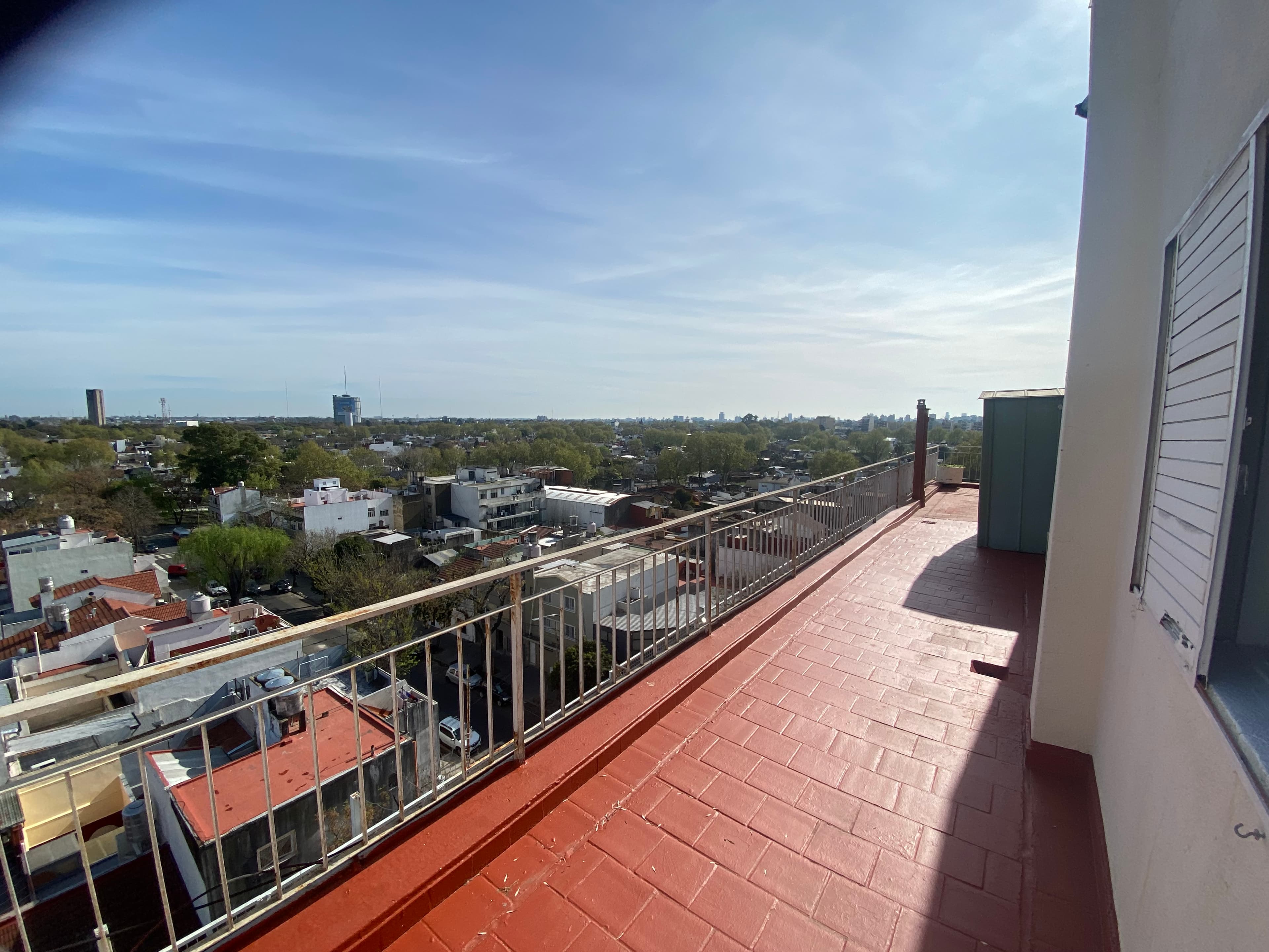 Excelente semipiso 2 ambientes 62,53 m² al frente con lavadero y gran terraza - foto 1
